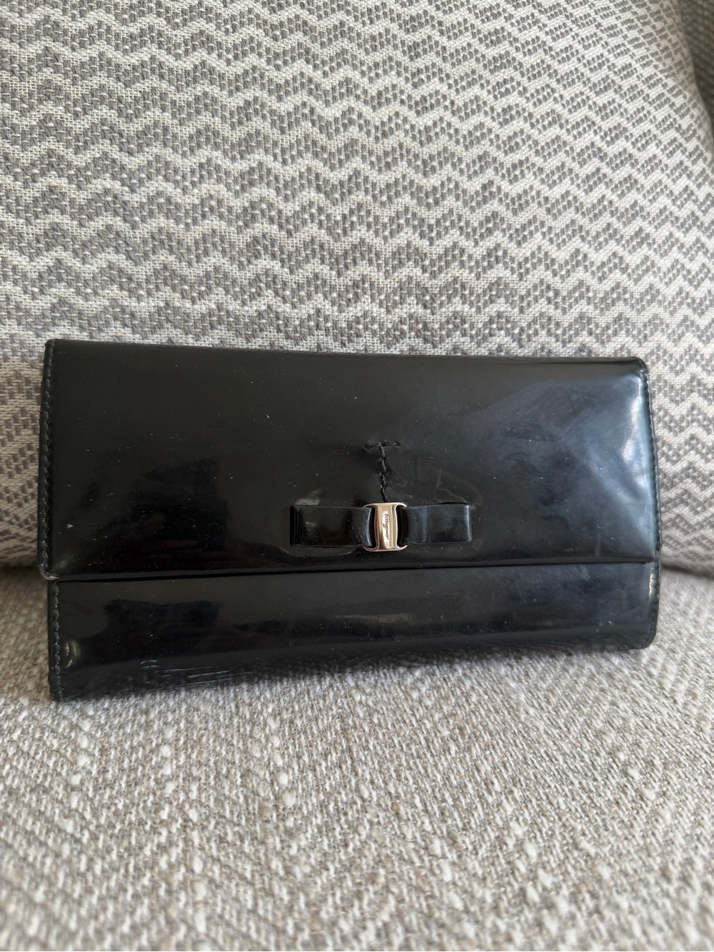 Salvatore Ferragamo Black Patent Leather Vara Bow Continental Wallet